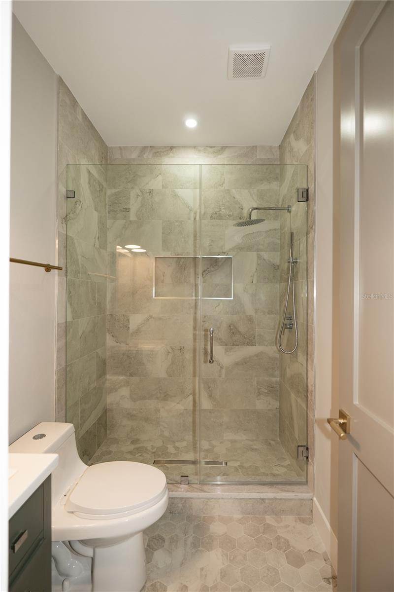 7617 AMHERST ST — photo 40