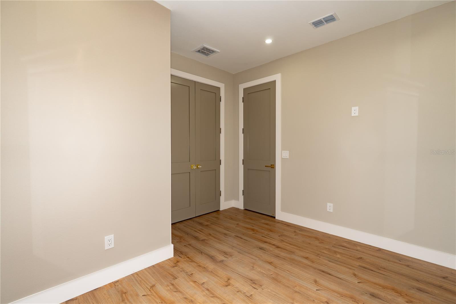 7617 AMHERST ST — photo 45