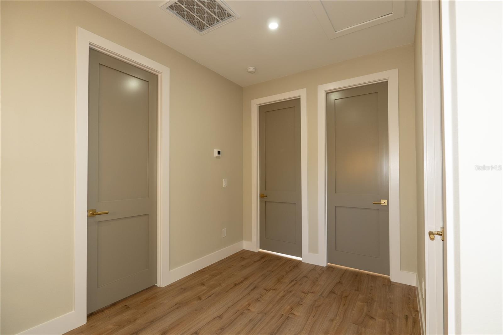 7617 AMHERST ST — photo 41