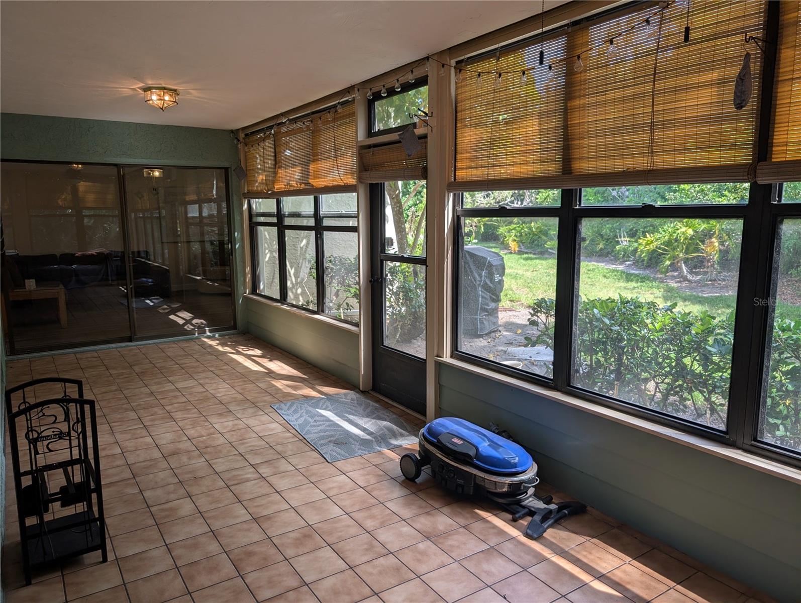 135 WILD PALM DR — photo 29