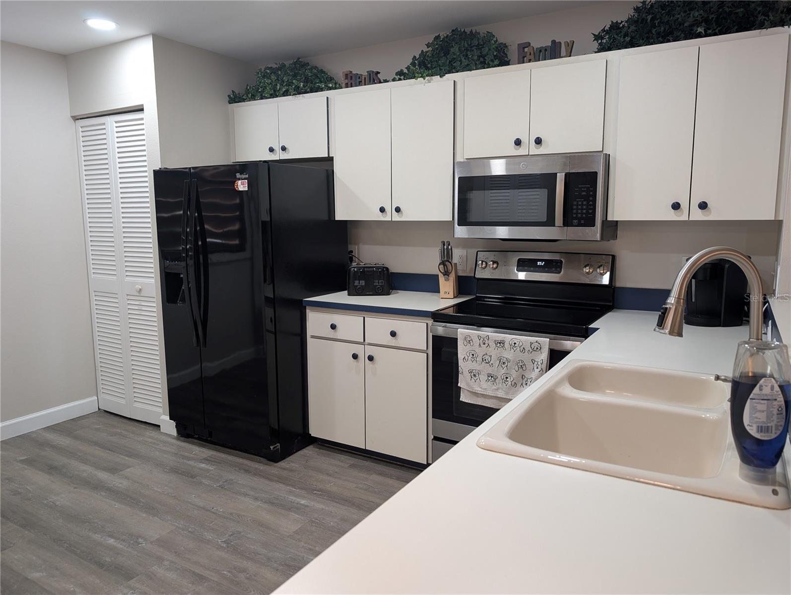 135 WILD PALM DR — photo 4