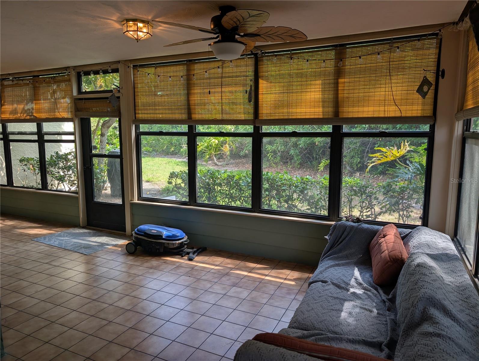 135 WILD PALM DR — photo 18