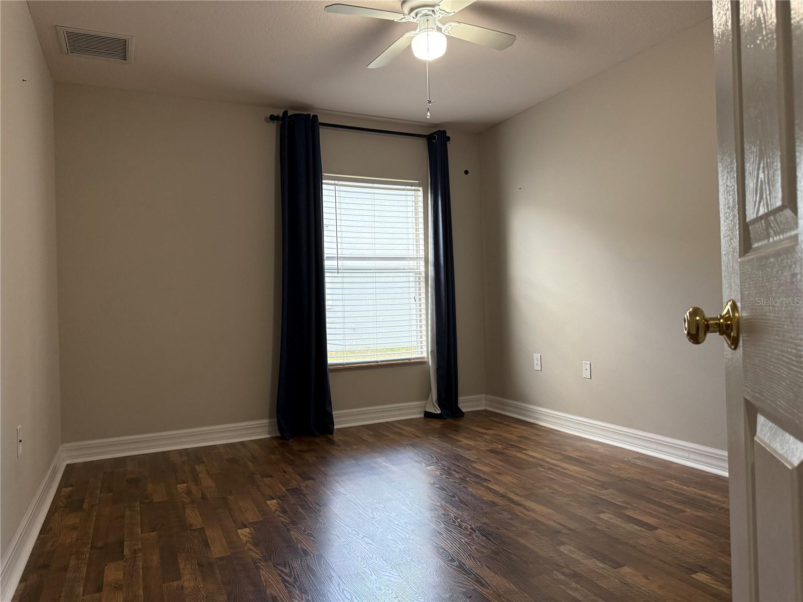 5909 WEDGEFIELD DR — photo 17