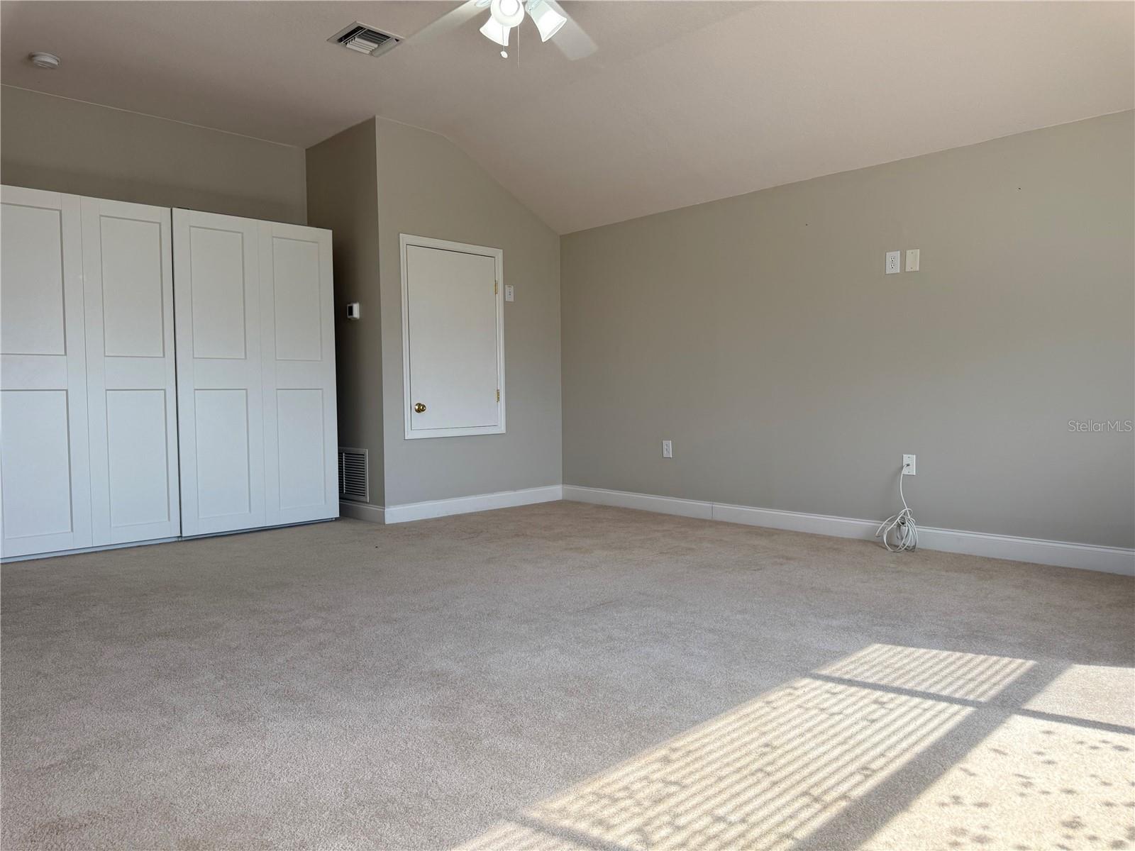 5909 WEDGEFIELD DR — photo 28