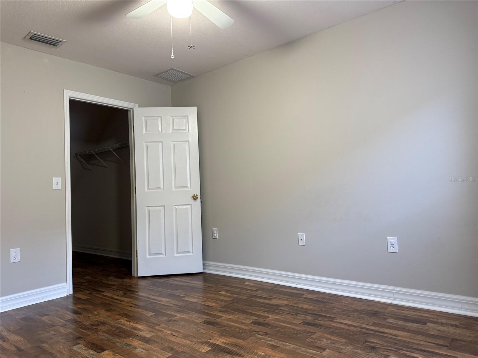 5909 WEDGEFIELD DR — photo 21