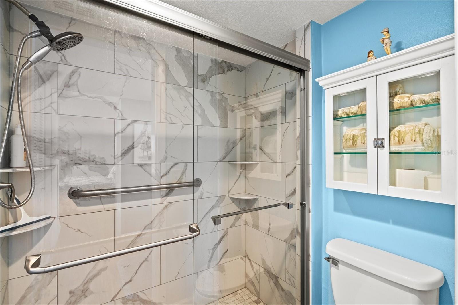 404 PINEBROOK CRES #4 — photo 35