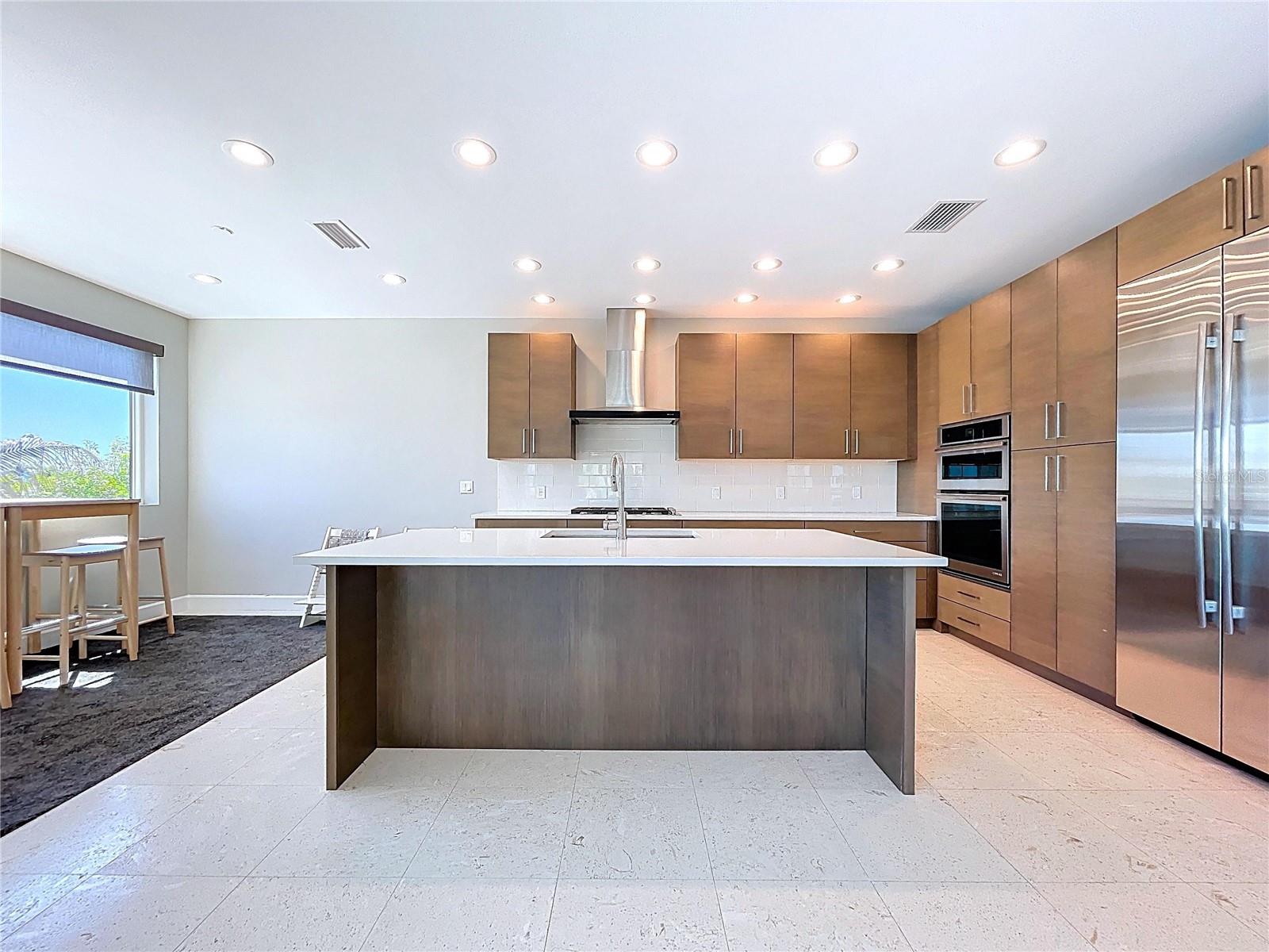 306 BAY PLZ — photo 15