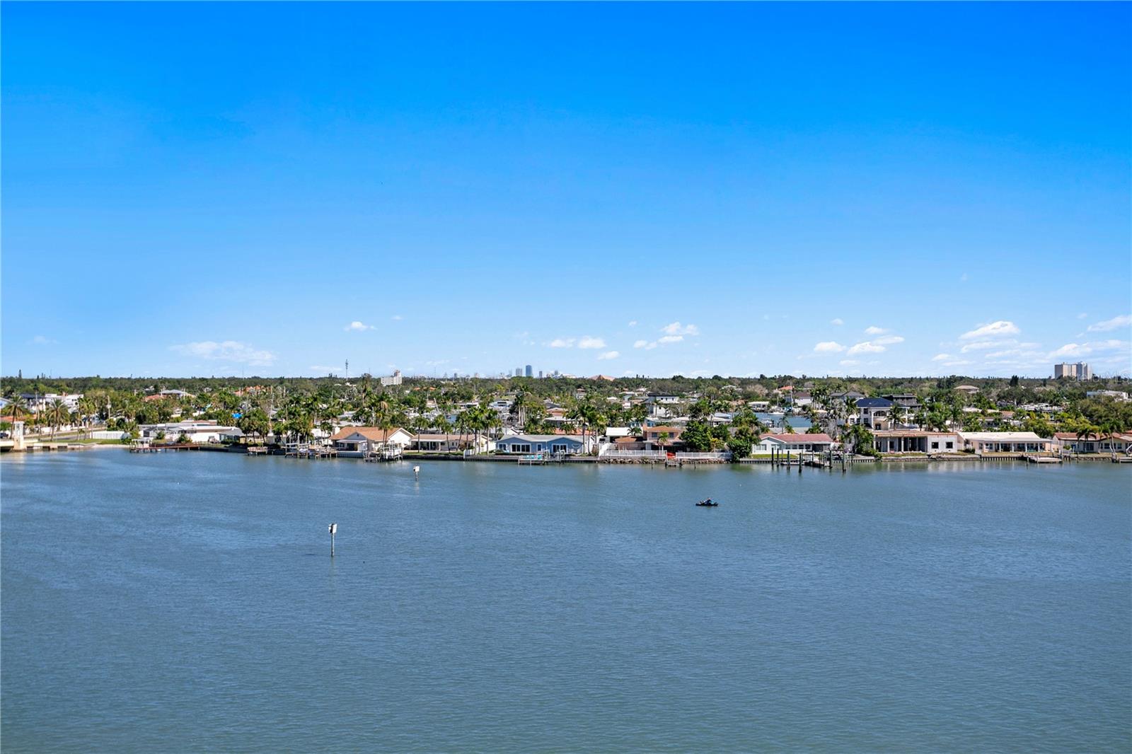 450 TREASURE ISLAND CSWY #104 — photo 33