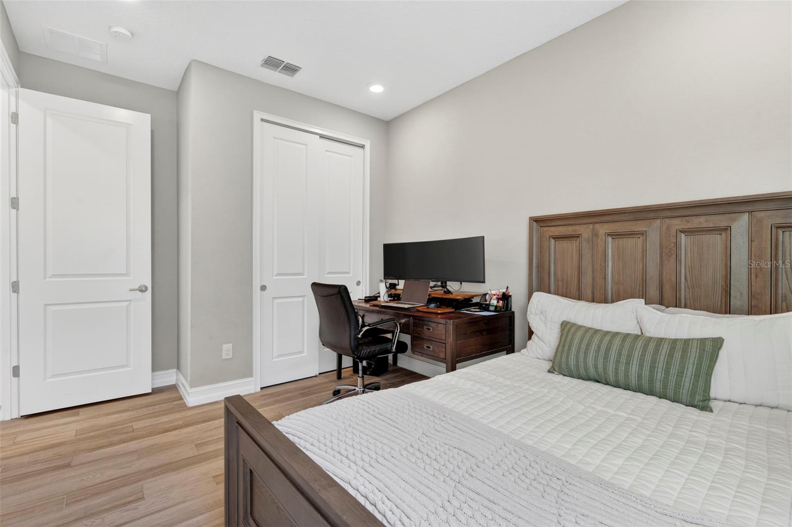 4588 SAN MARTINO DR — photo 12
