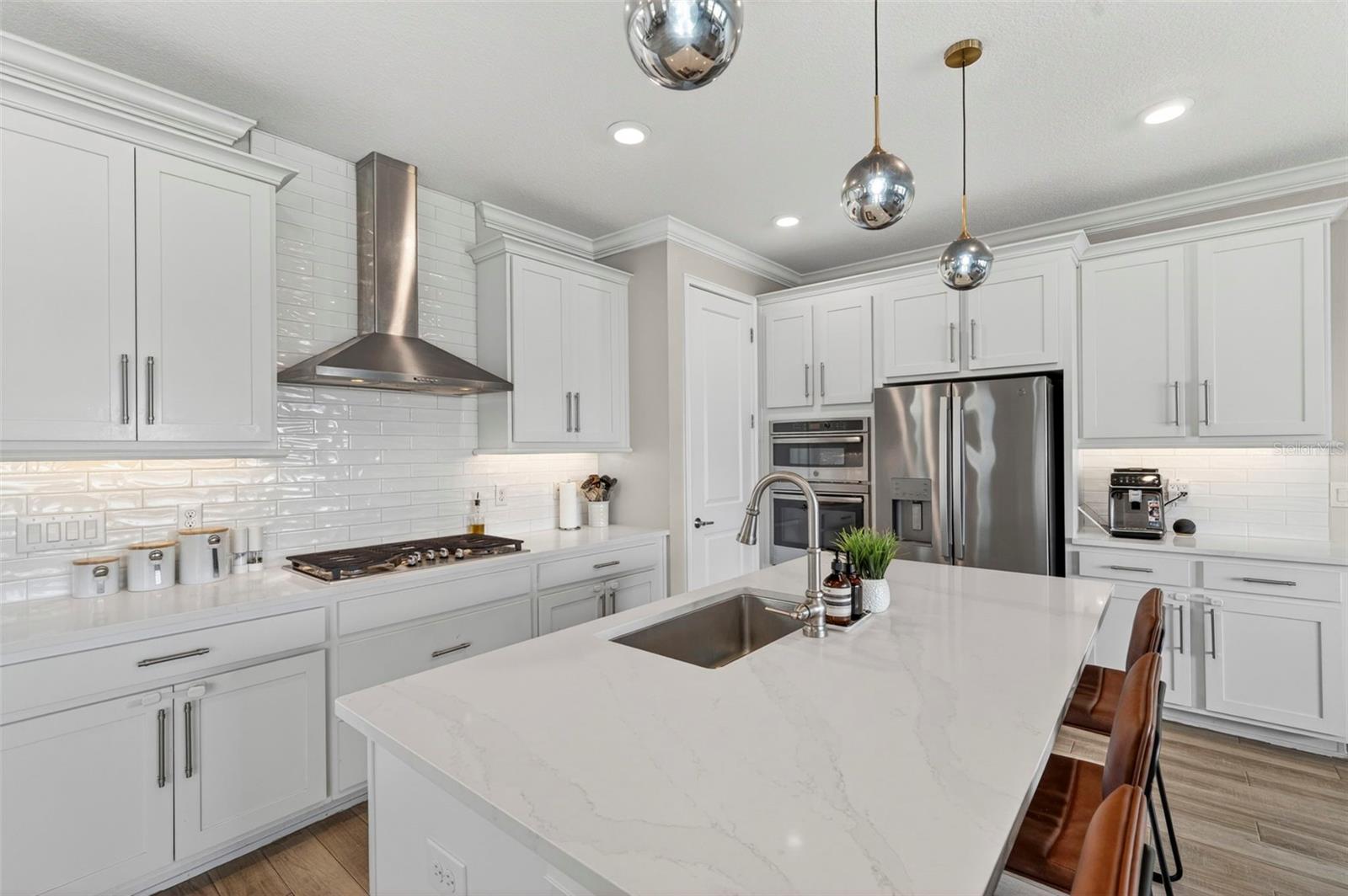4588 SAN MARTINO DR — photo 17