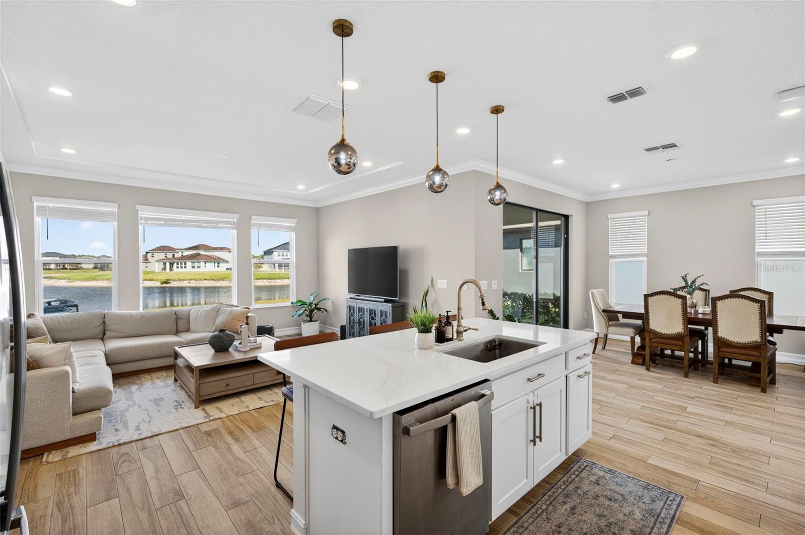 4588 SAN MARTINO DR — photo 22