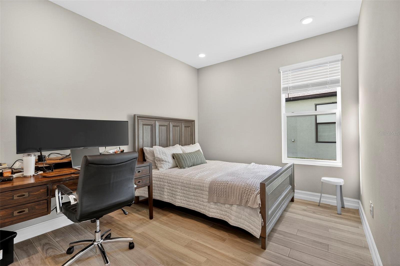 4588 SAN MARTINO DR — photo 11