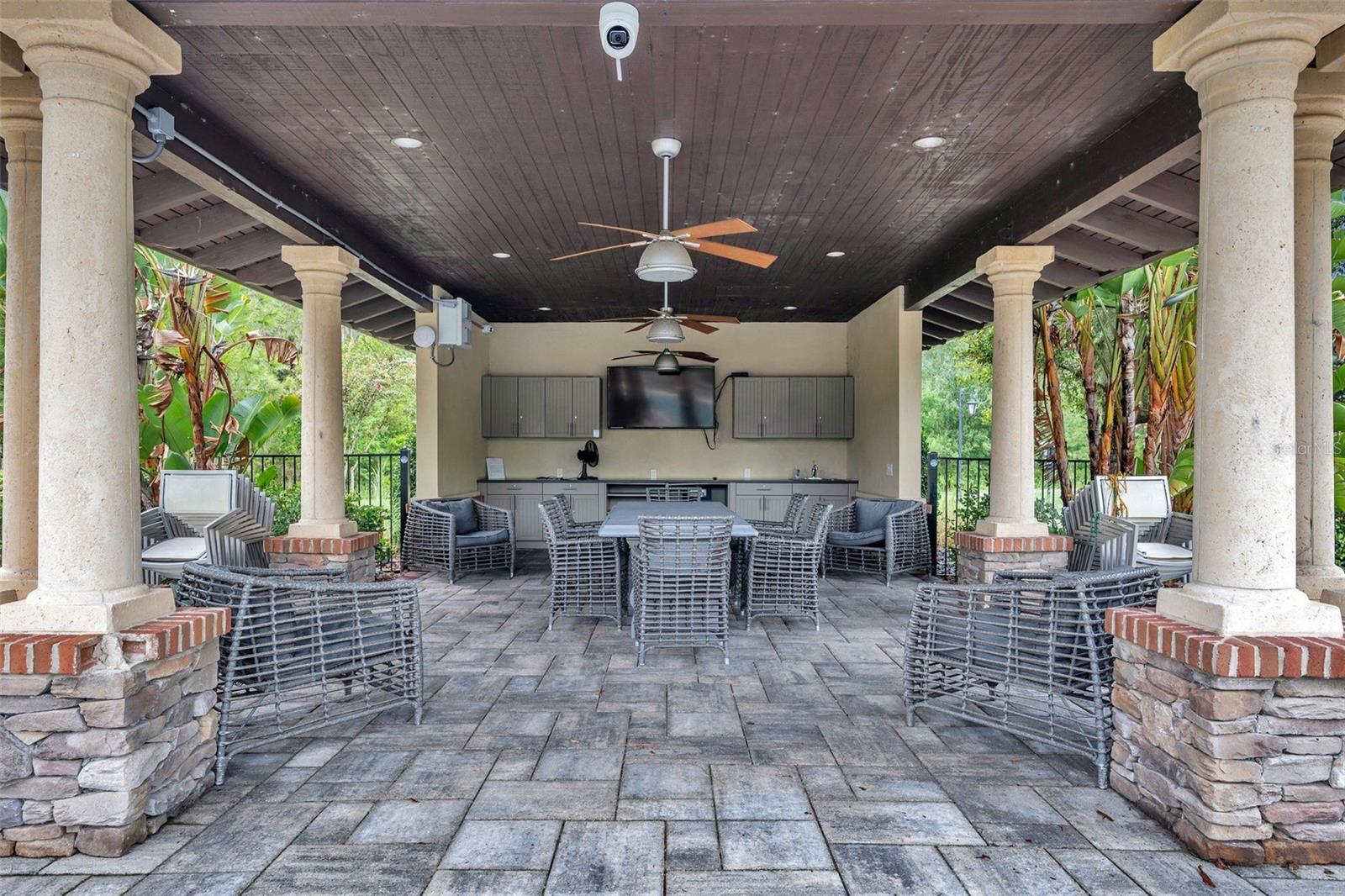 4588 SAN MARTINO DR — photo 4