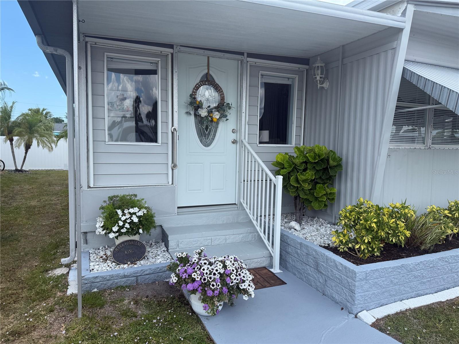 6190 DAFFODIL RD — photo 2
