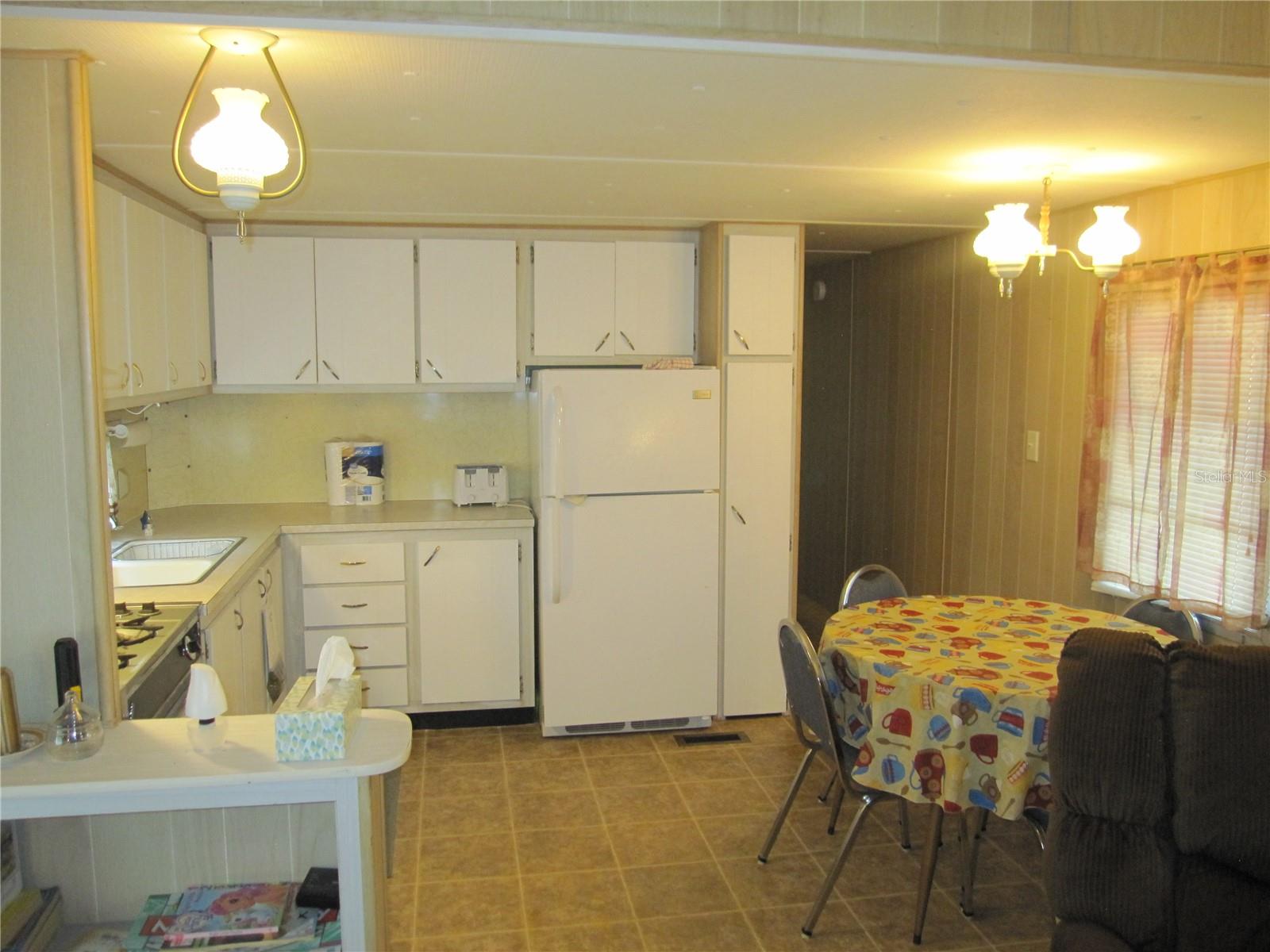 39015 HILLCREST DR — photo 5