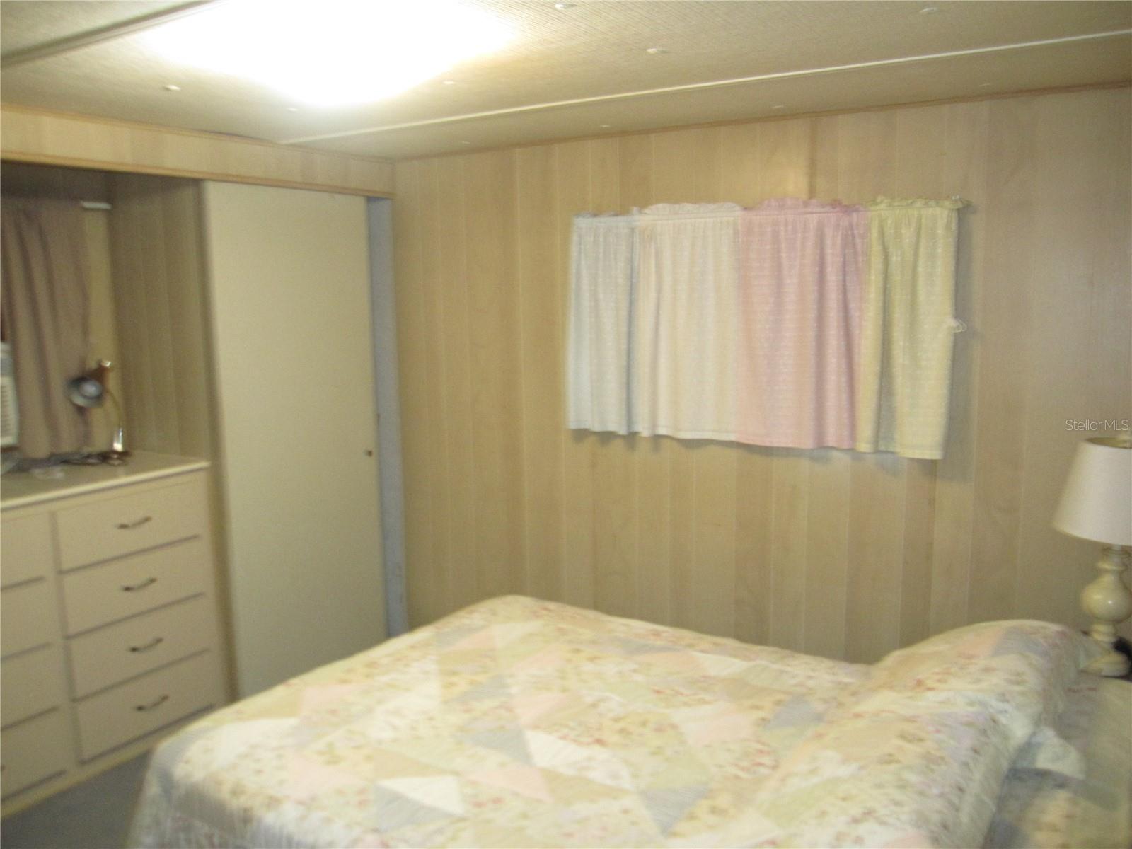 39015 HILLCREST DR — photo 18