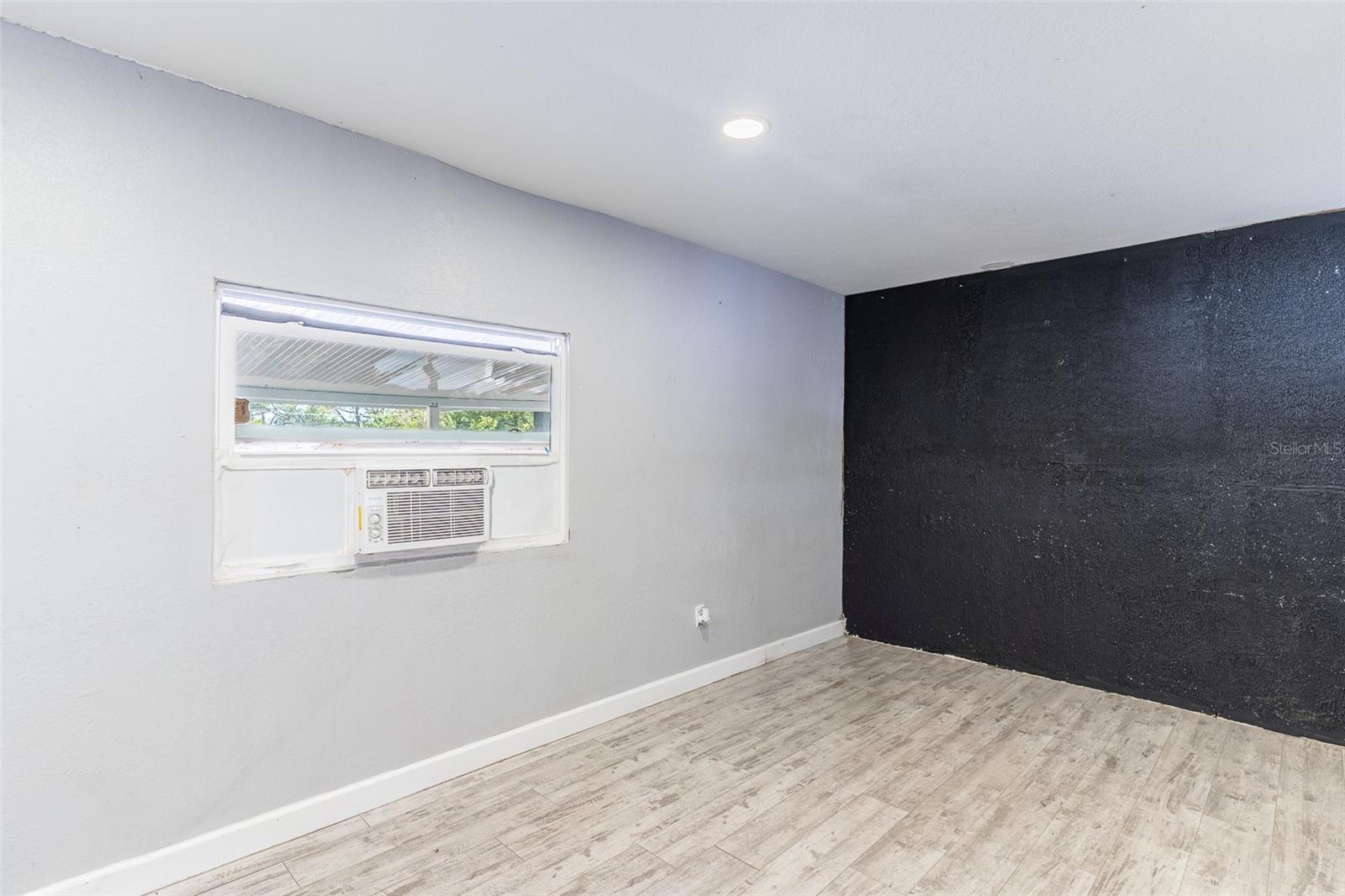 5807 BARRY LN — photo 8