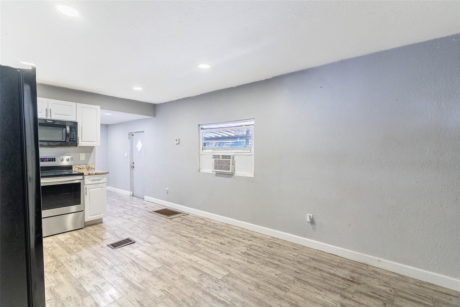 5807 BARRY LN — photo 7