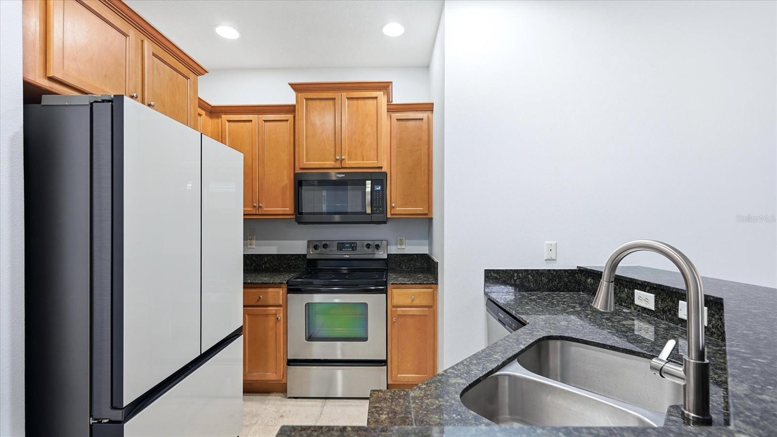 7839 LIMESTONE LN #12-204 — photo 3