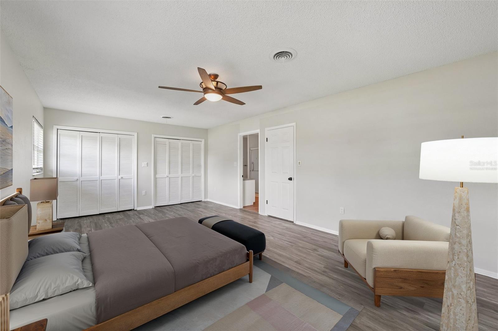 209 PALM AVE — photo 17