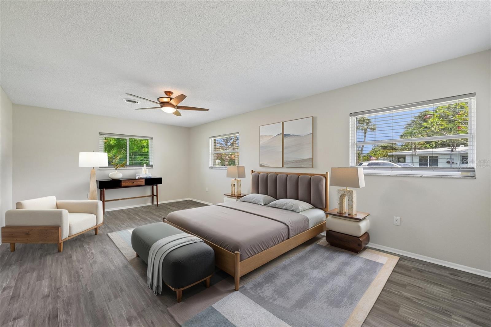 209 PALM AVE — photo 15