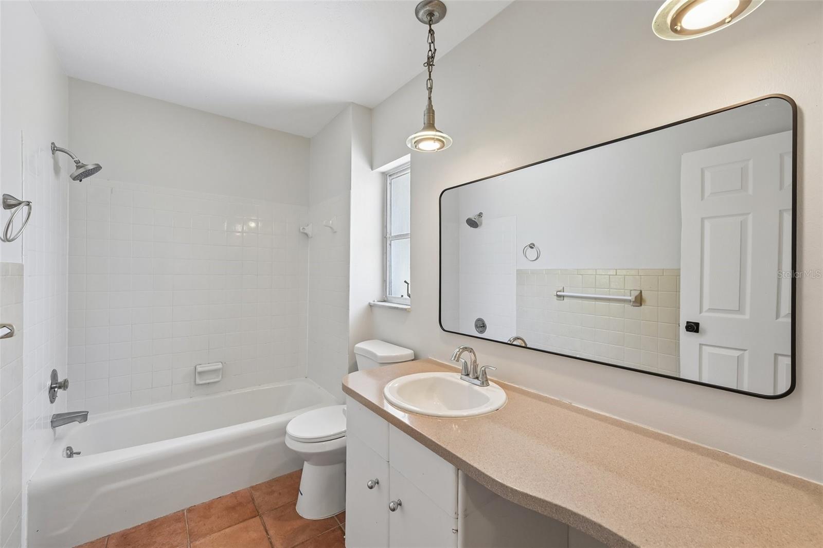 209 PALM AVE — photo 24