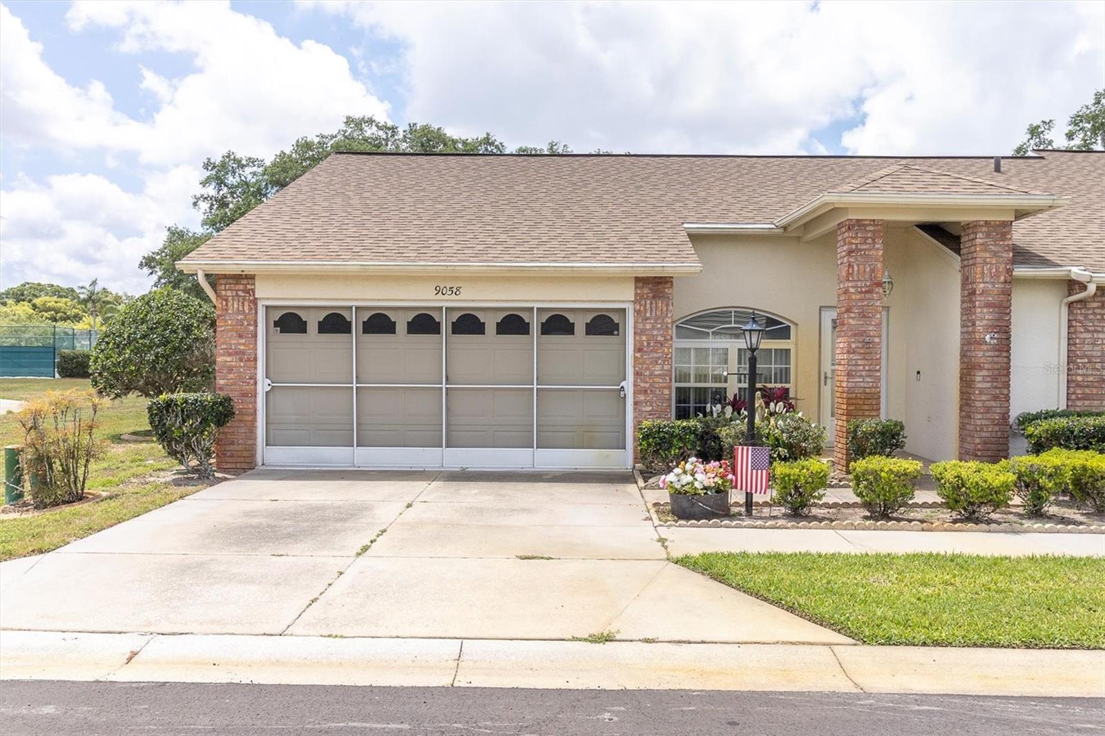 9058 ARUNDLE PL — photo 31