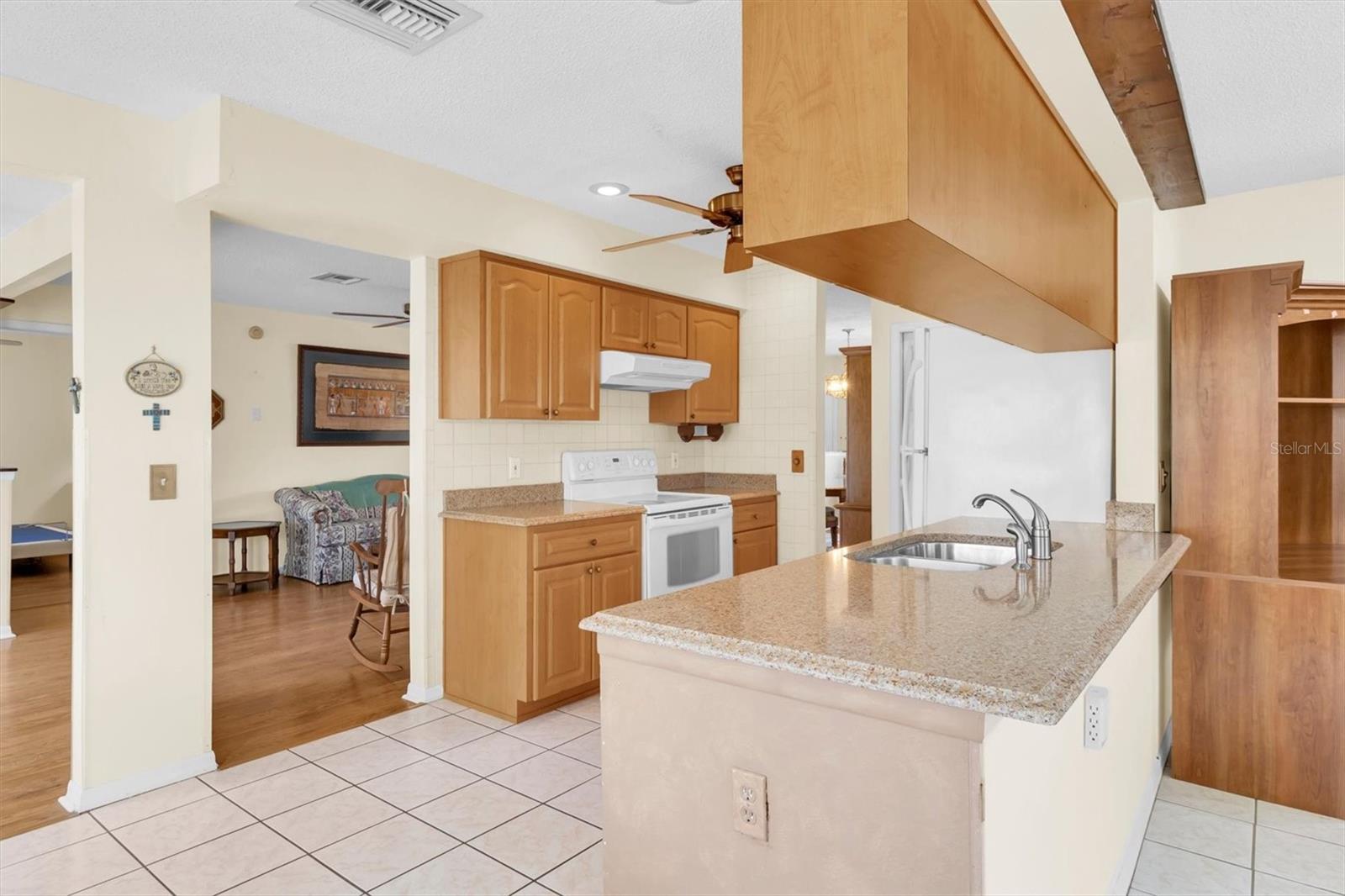 9058 ARUNDLE PL — photo 9