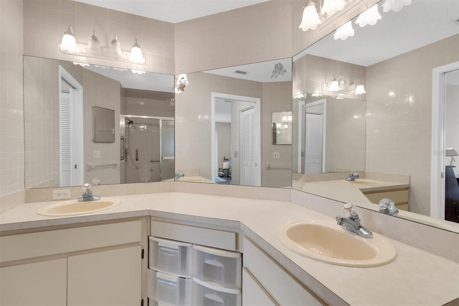 9058 ARUNDLE PL — photo 19