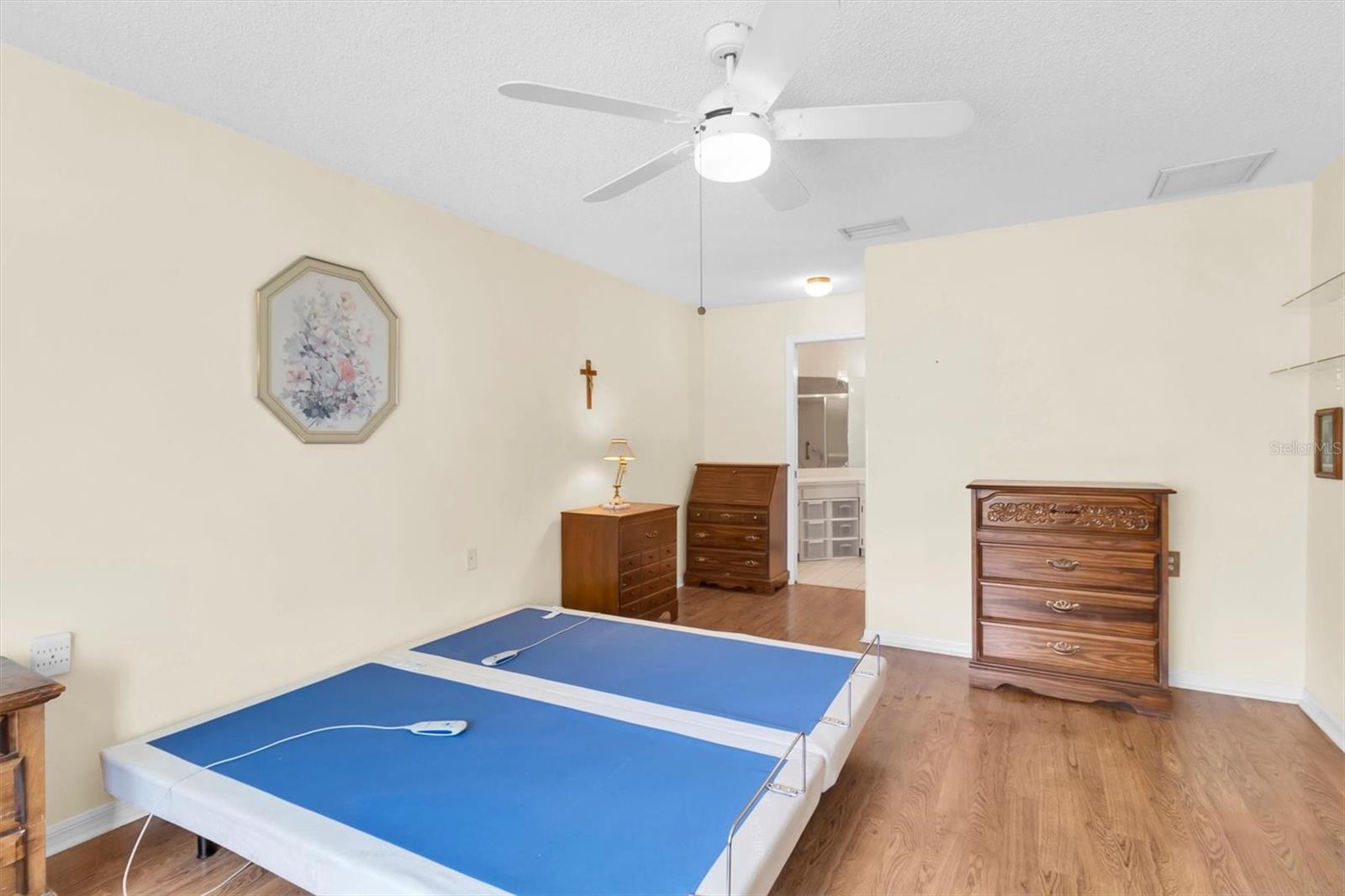 9058 ARUNDLE PL — photo 17