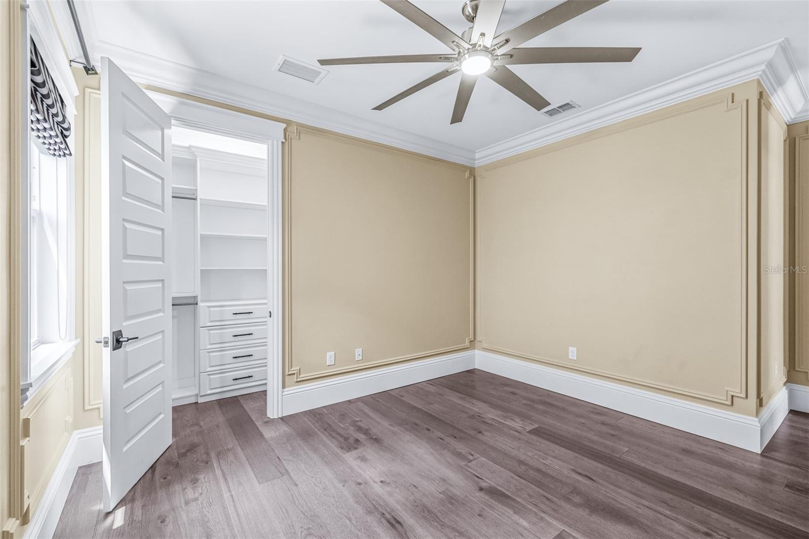 7190 GRAYBROOK DR — photo 58