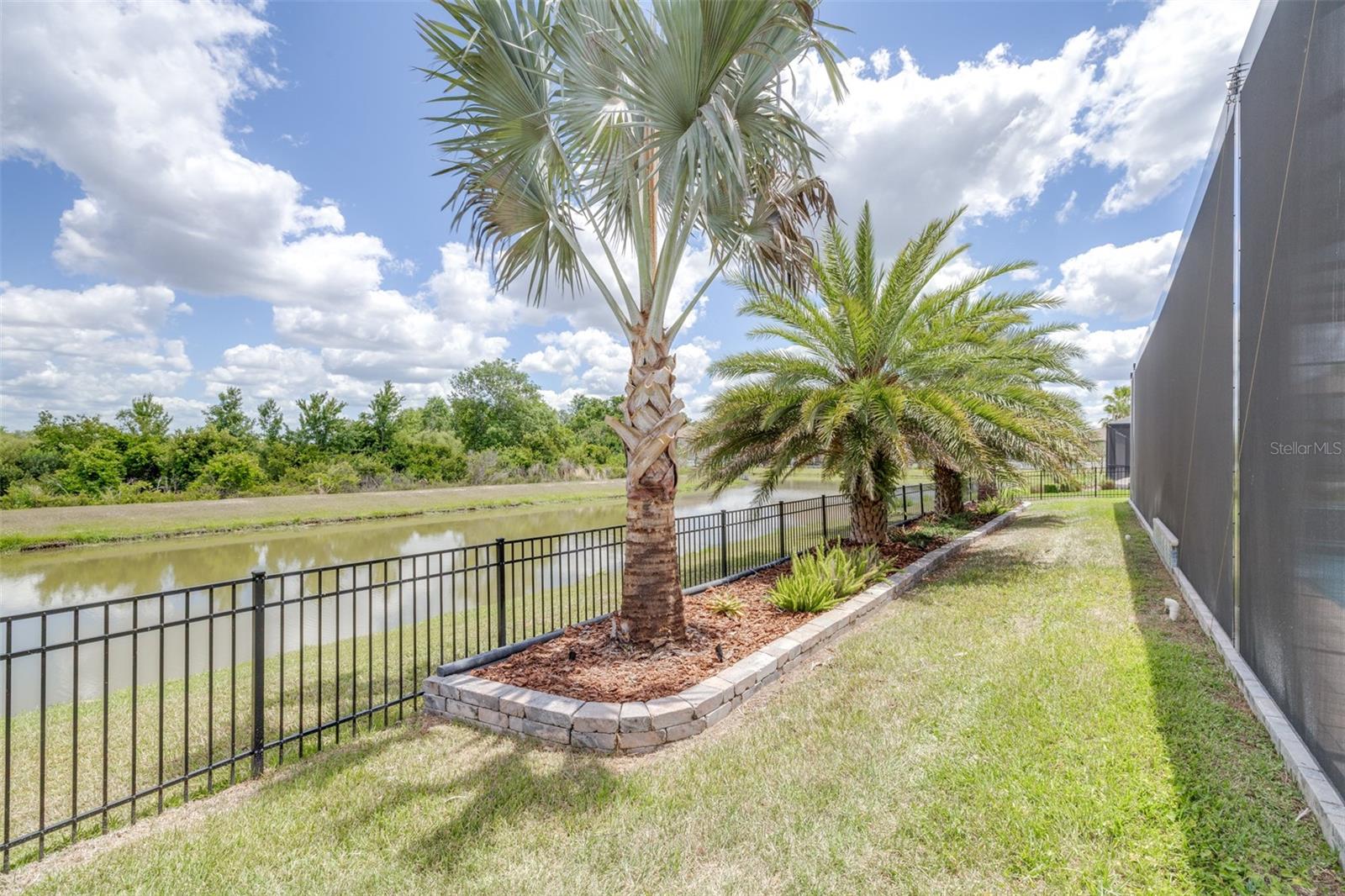 7190 GRAYBROOK DR — photo 87