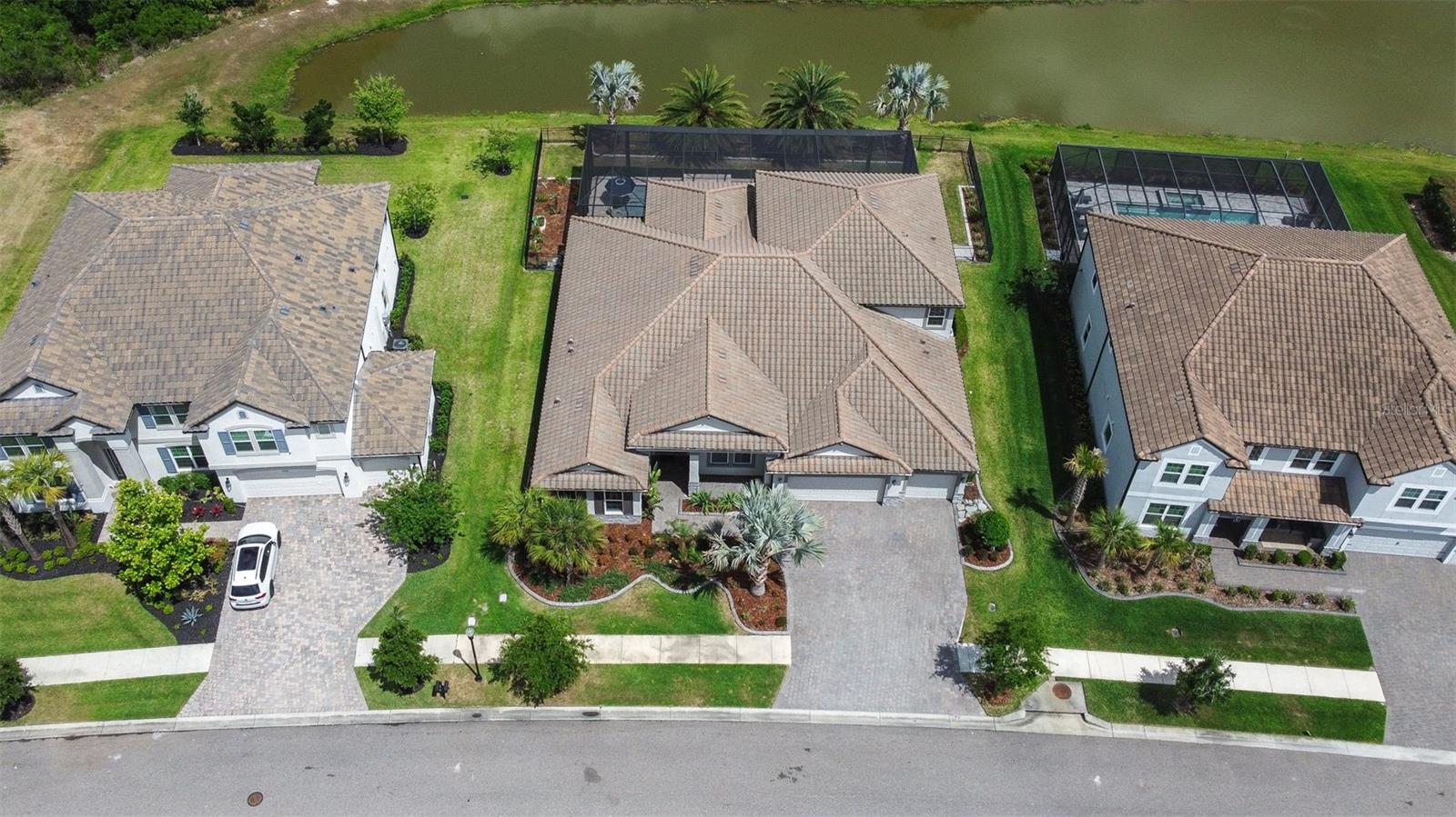 7190 GRAYBROOK DR — photo 90