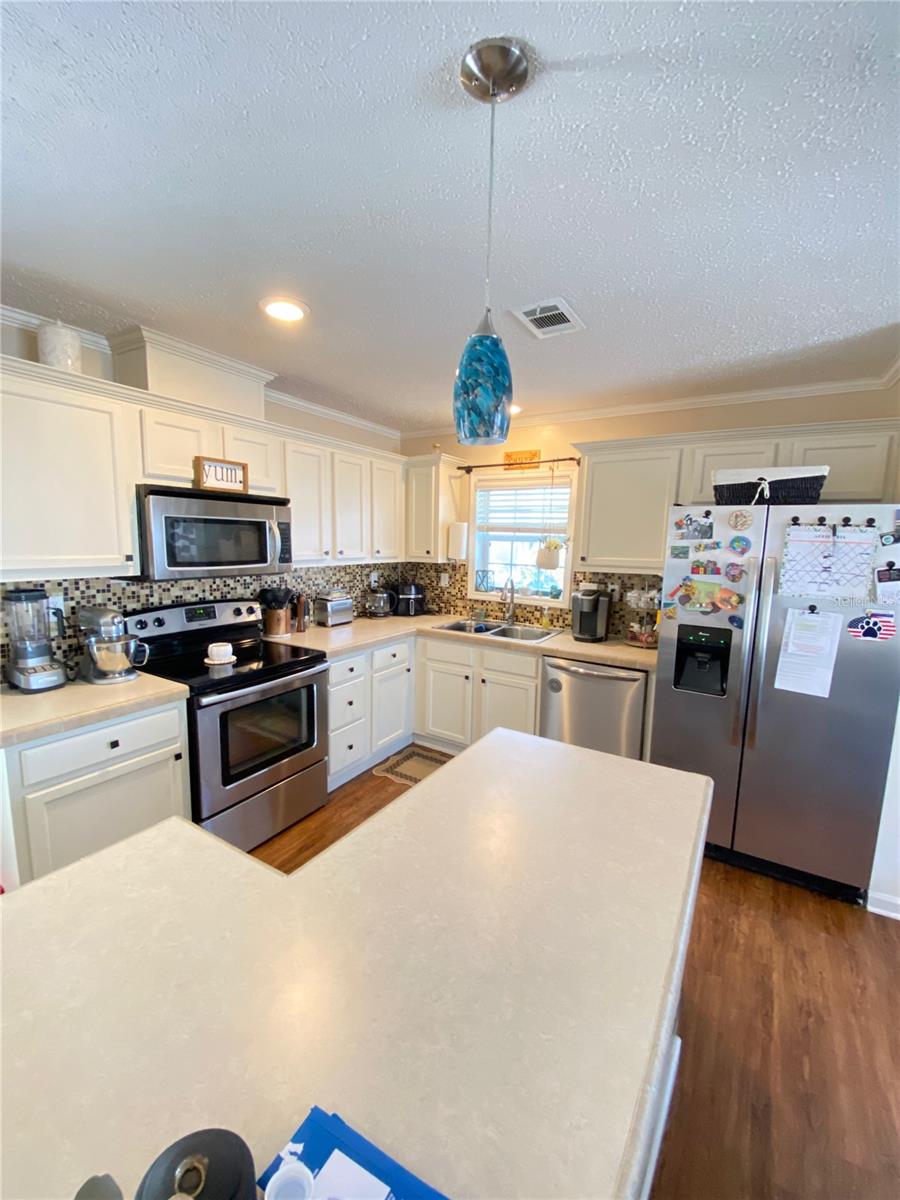 8330 FANTASIA PARK WAY — photo 12
