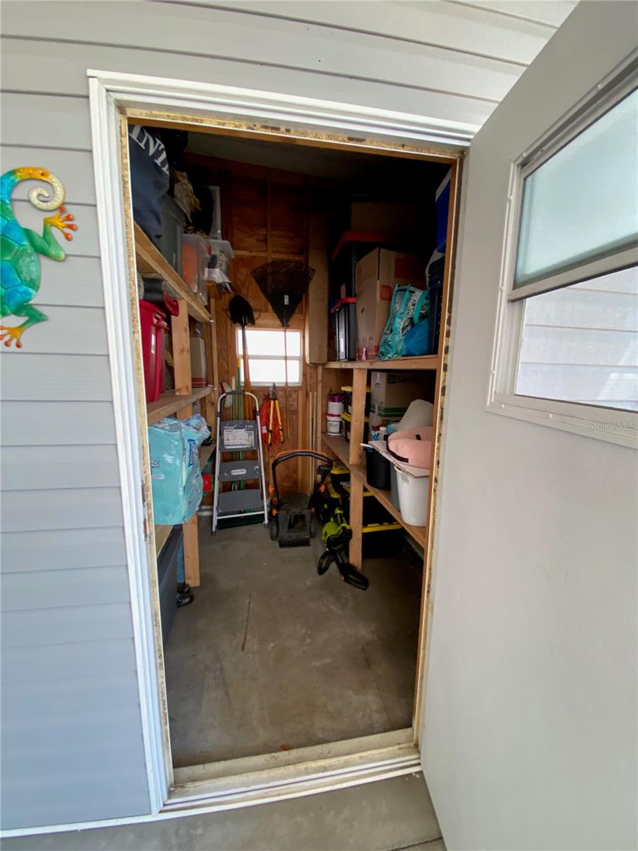 8330 FANTASIA PARK WAY — photo 37