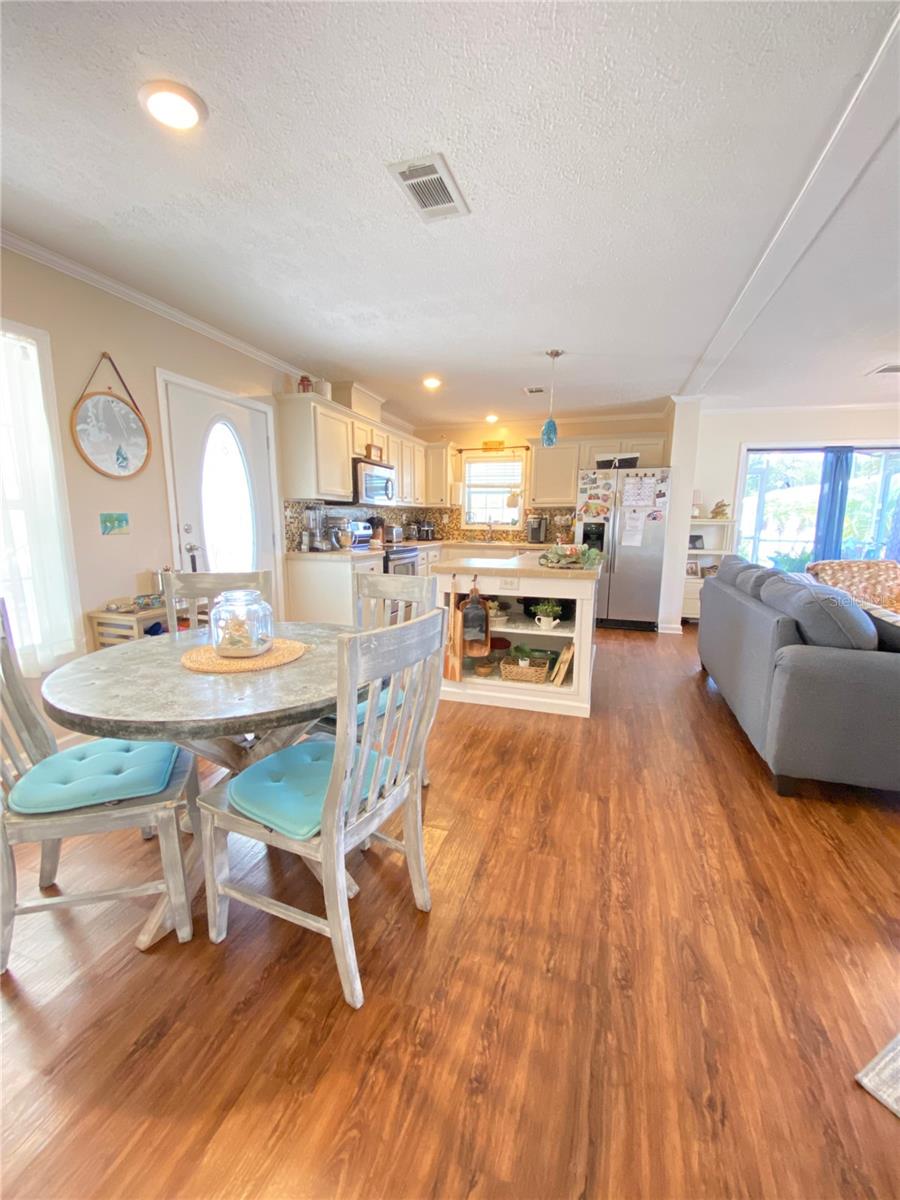 8330 FANTASIA PARK WAY — photo 8