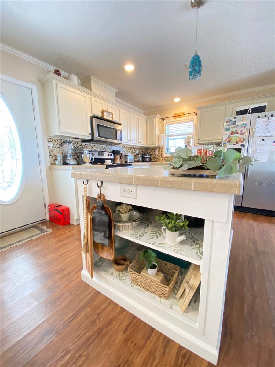 8330 FANTASIA PARK WAY — photo 10