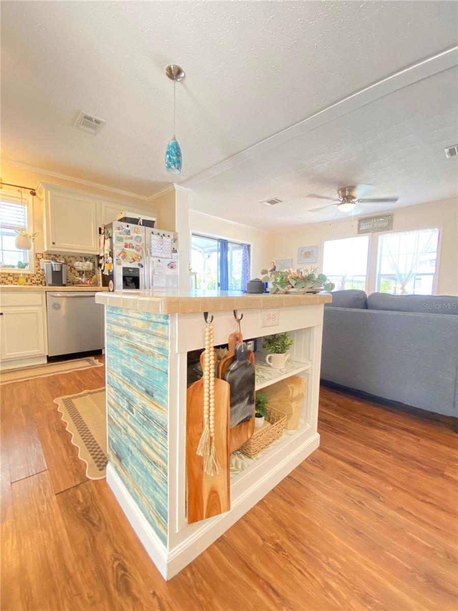 8330 FANTASIA PARK WAY — photo 11