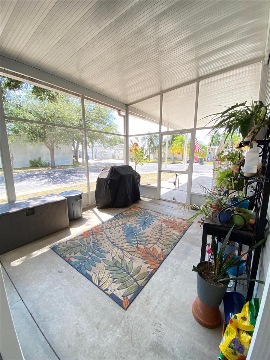8330 FANTASIA PARK WAY — photo 38