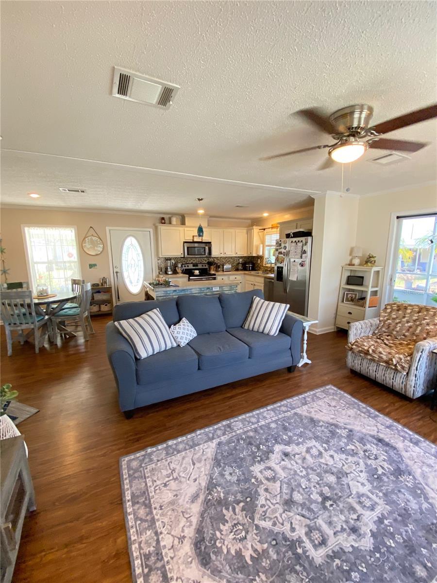 8330 FANTASIA PARK WAY — photo 15