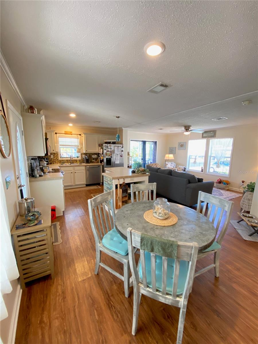 8330 FANTASIA PARK WAY — photo 7