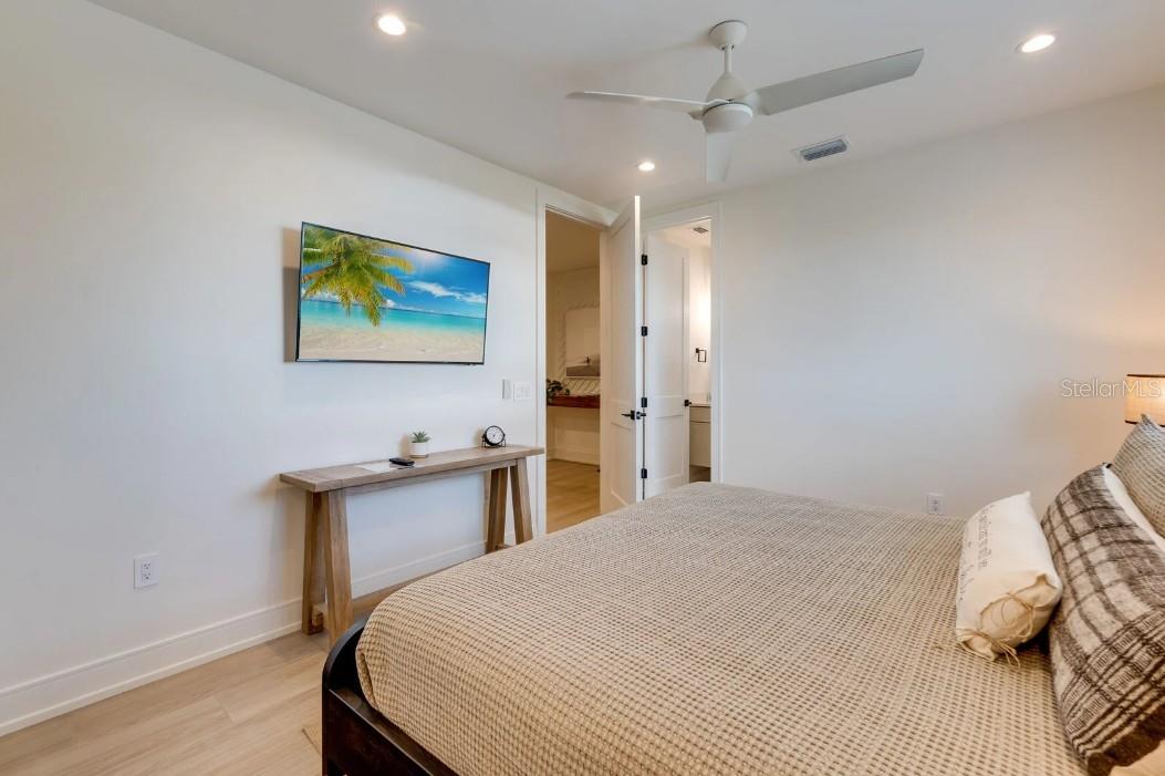 9407 GULF DR — photo 28
