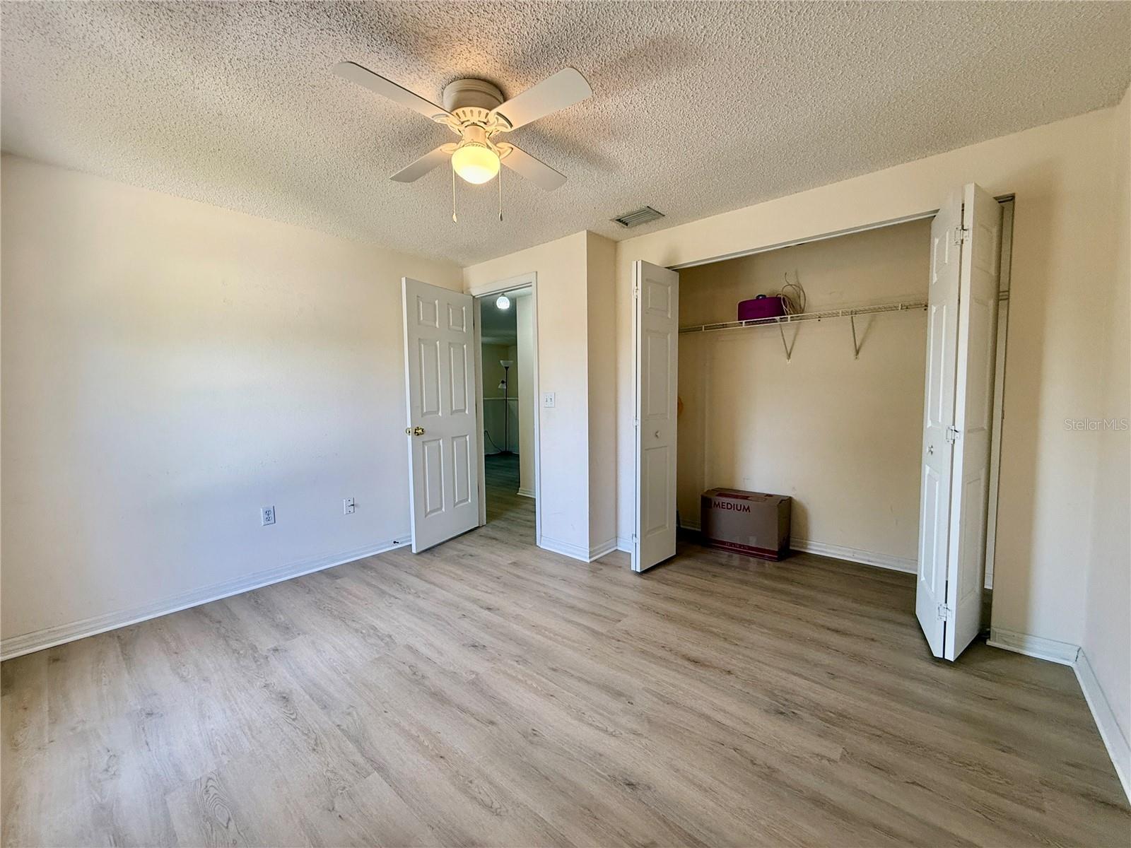1702 SUNKISSED DR — photo 25