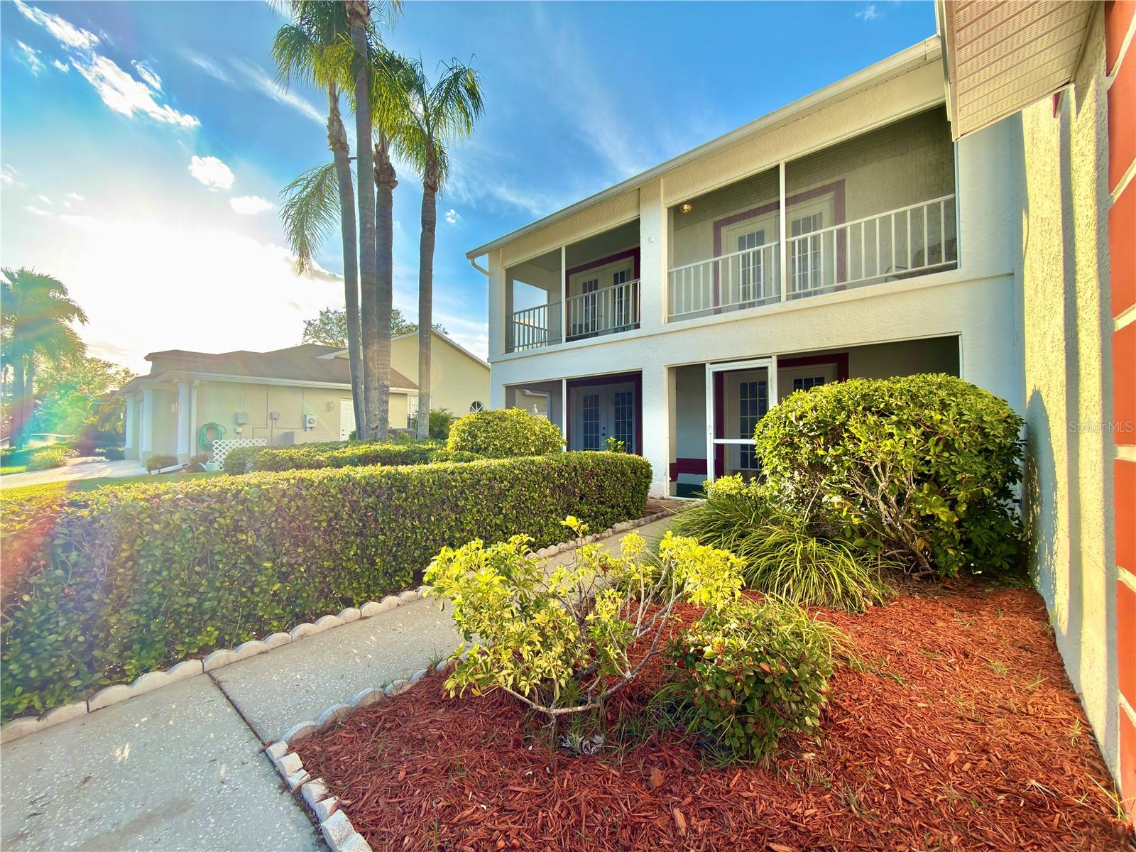 1702 SUNKISSED DR — photo 2