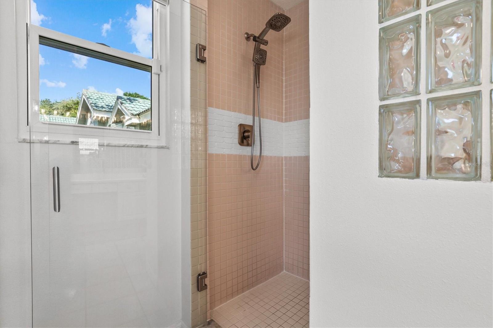 1114 MARINA DR — photo 32