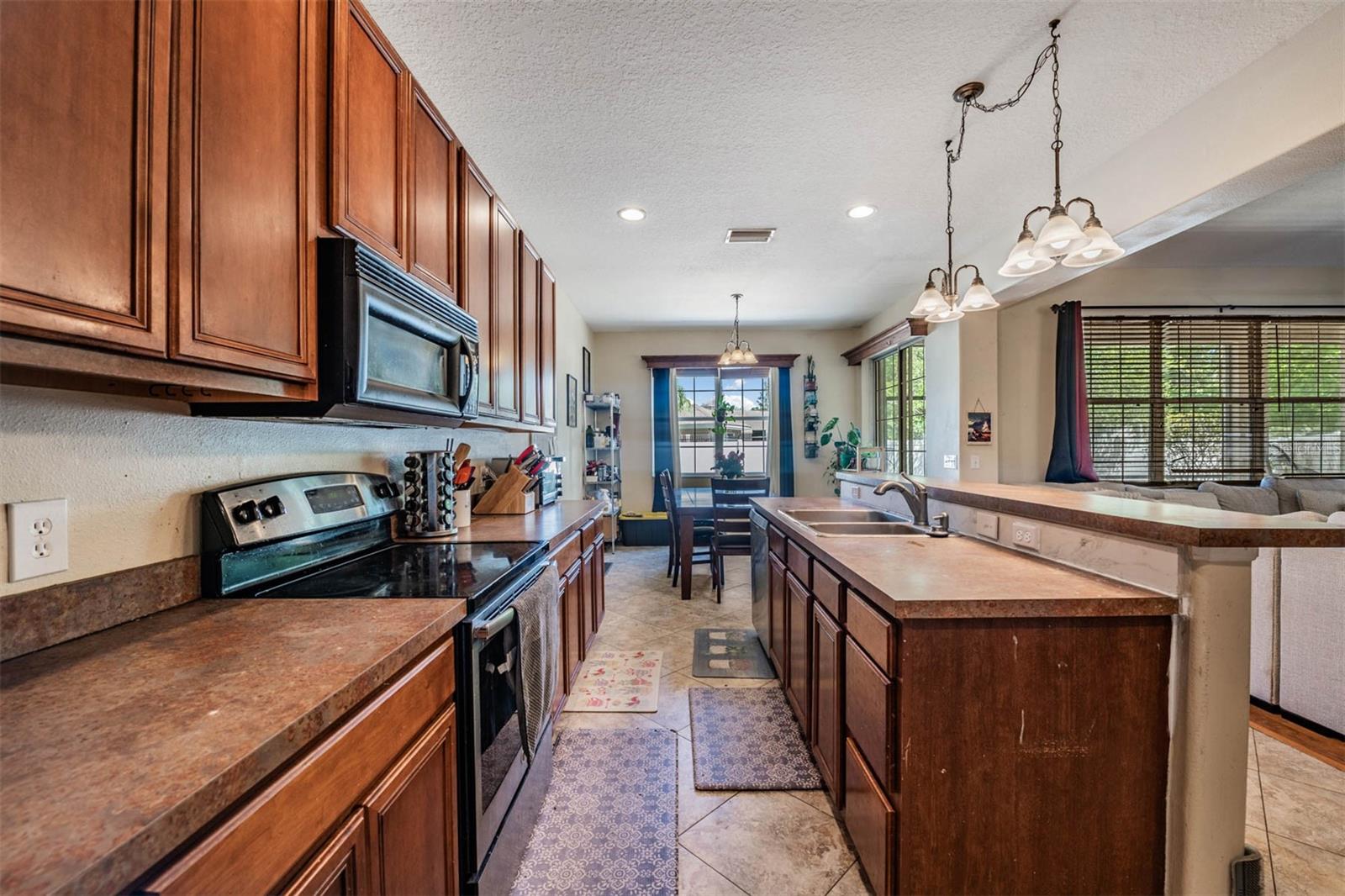10945 SUBTLE TRAIL DR — photo 16