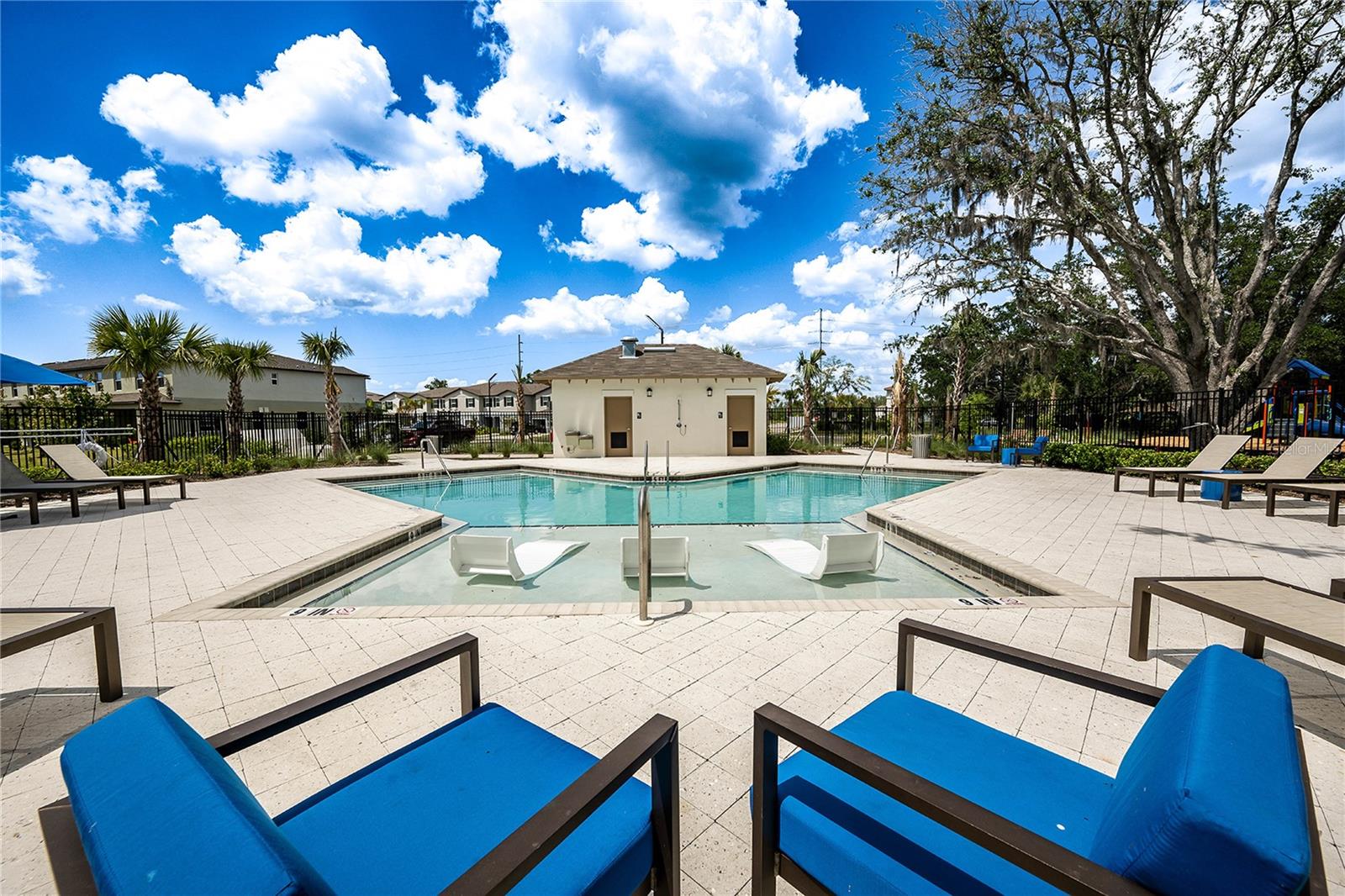 5095 CAPRI HARBOR DR — photo 35
