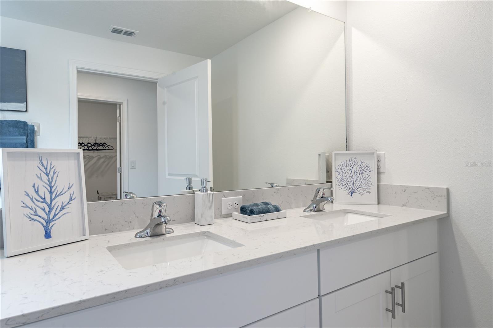 5095 CAPRI HARBOR DR — photo 31