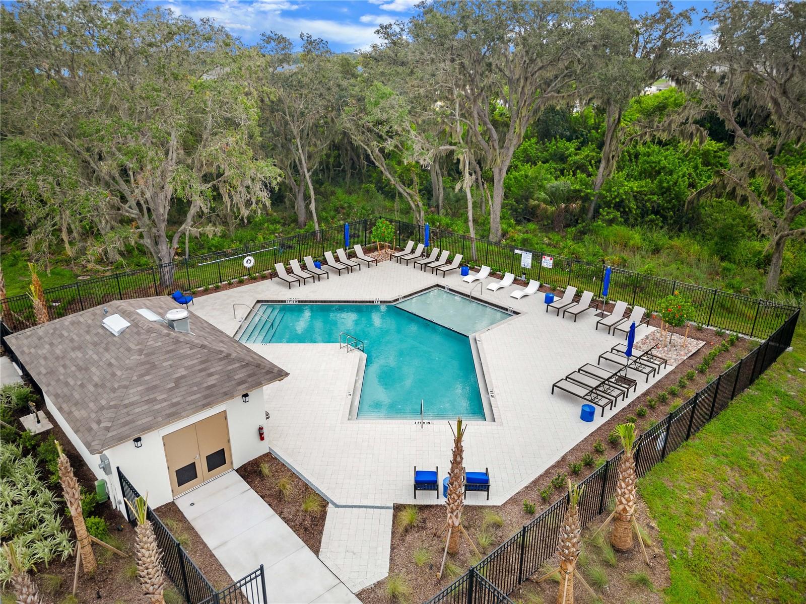 5095 CAPRI HARBOR DR — photo 32