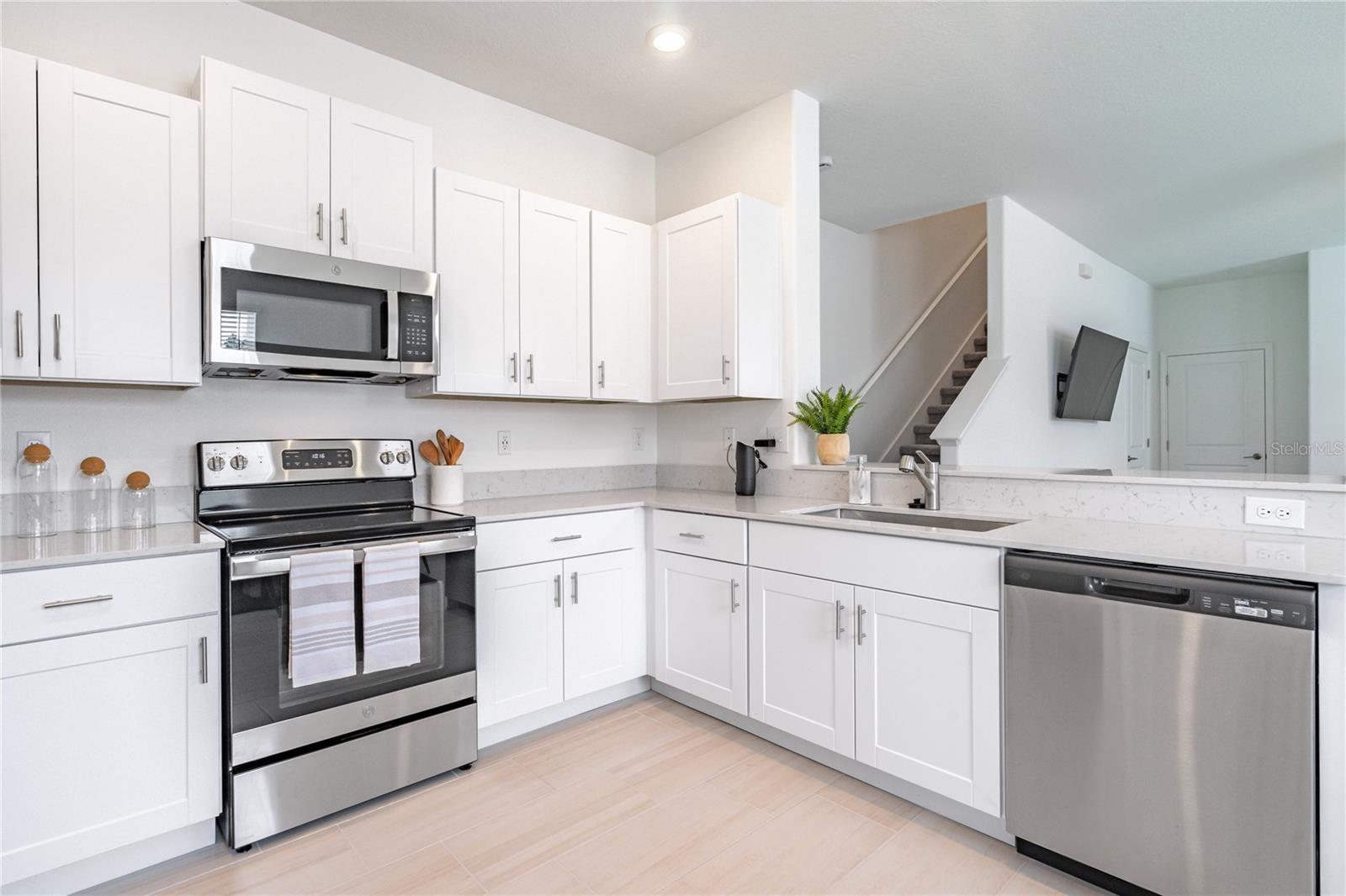 5095 CAPRI HARBOR DR — photo 22